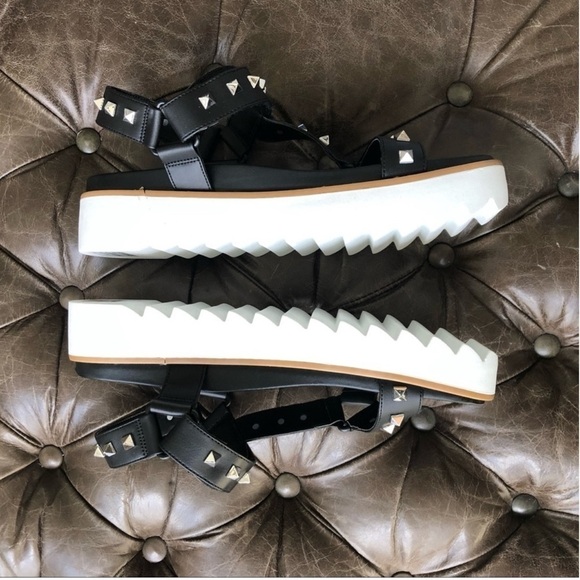 New Steven New York Womens Cady Studded Platform Sandals Black Size 9.5 straps - Picture 10 of 10
